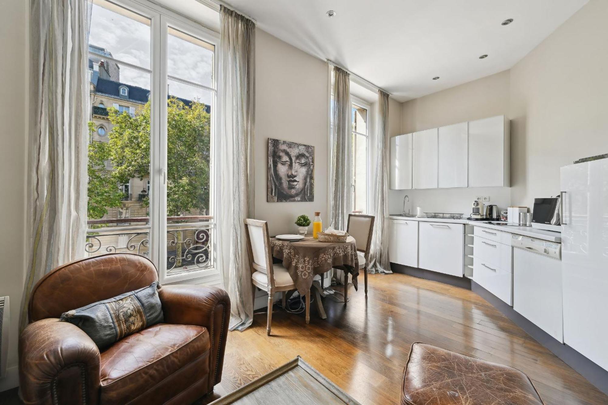 Champs-Elysees & Arc De Triomphe - Cityapartmentstay Париж Экстерьер фото